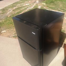 Mini Refrigerator 