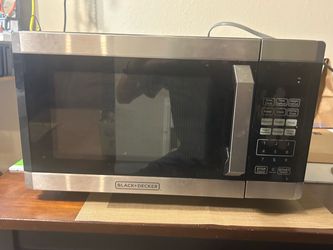 Black+Decker Stainless Steel Countertop Microwave
