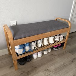 Shoe Storage Bench – Excellent Condition