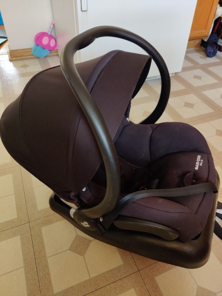 Maxi Cosi Mico 30 infant car seat