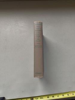 More Stories to Remember. Selected by Thomas B. Costain and John Beecroft. Volume 1