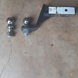 Trailer Hitch receiver and 2 balls