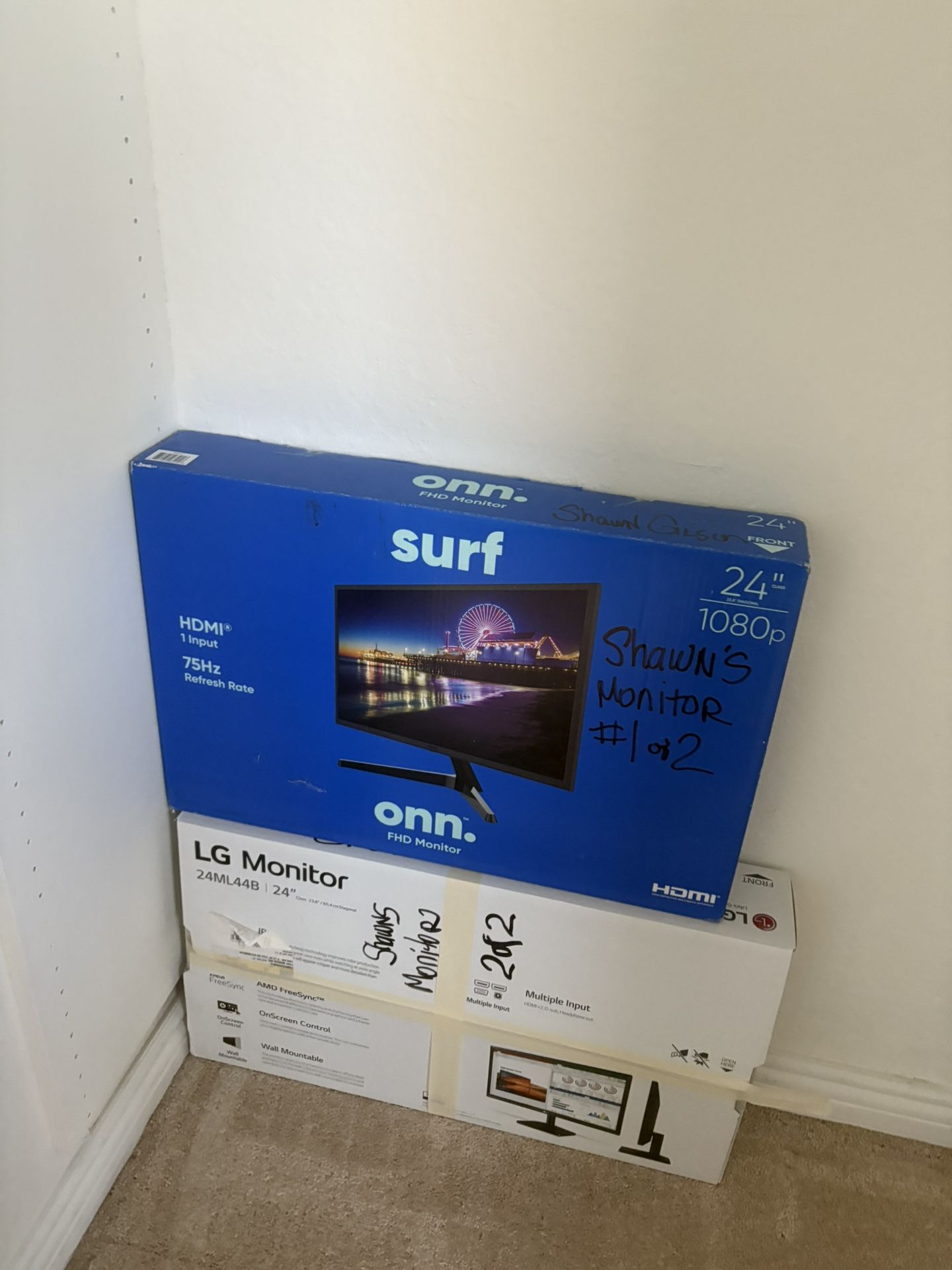 2 (24inch Monitors)