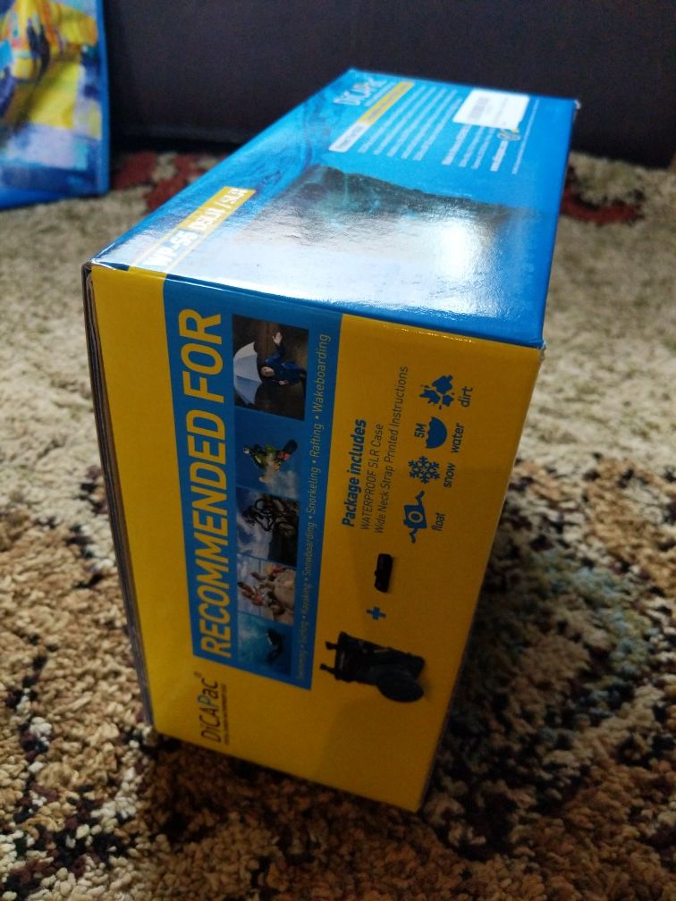 DicaPac waterproof DSLR case
