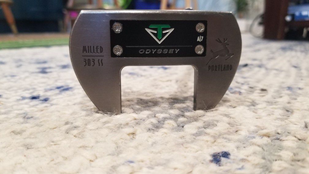 Odyssey Toulon Portland Putter 33in w/ Headcover and 20g weight set