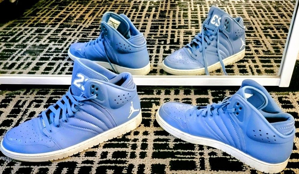 Jordan Flight 4 Ocean Fog Edition