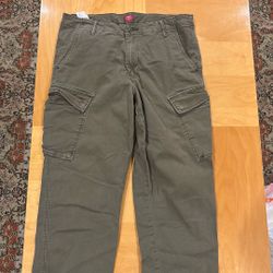 Levis Cargo Pants 34x32