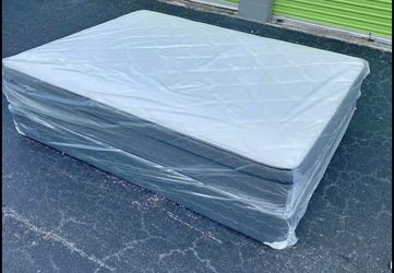  NEW QUEEN MATTRESS AND BOX SPRING 