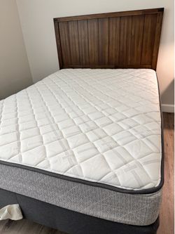 Full size bed