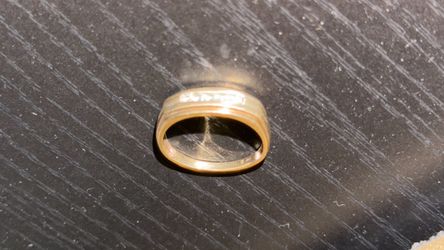 10k gold ring with diamonds inlay