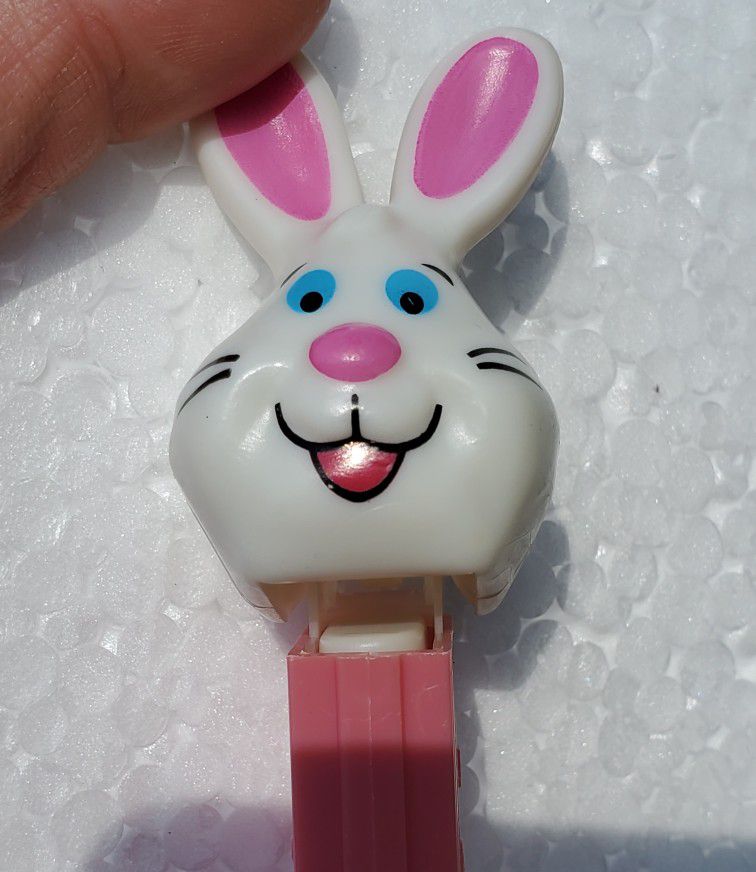 Vintage Easter Pink Bunny PEZ Candy Dispenser Collectible 