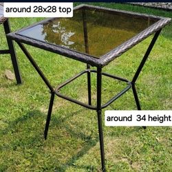 Outdoor Glass Top Mettle Frame Table 