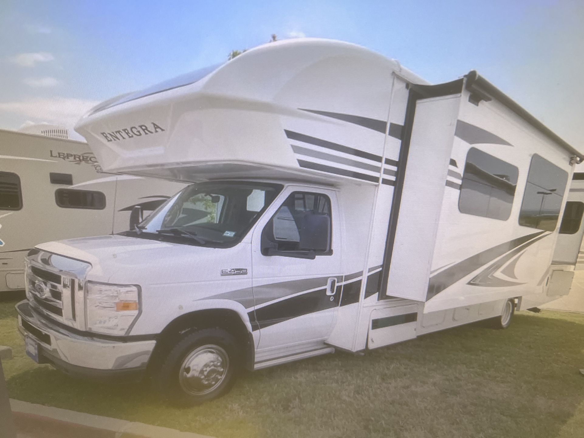 2019 ENTEGRA ODYSSEY 29V