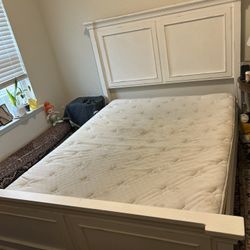 Queen size bed with mattress, I think the mattress needs to be replaced, it doesn't belong with this bed.