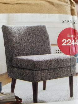ACCENT CHAIR