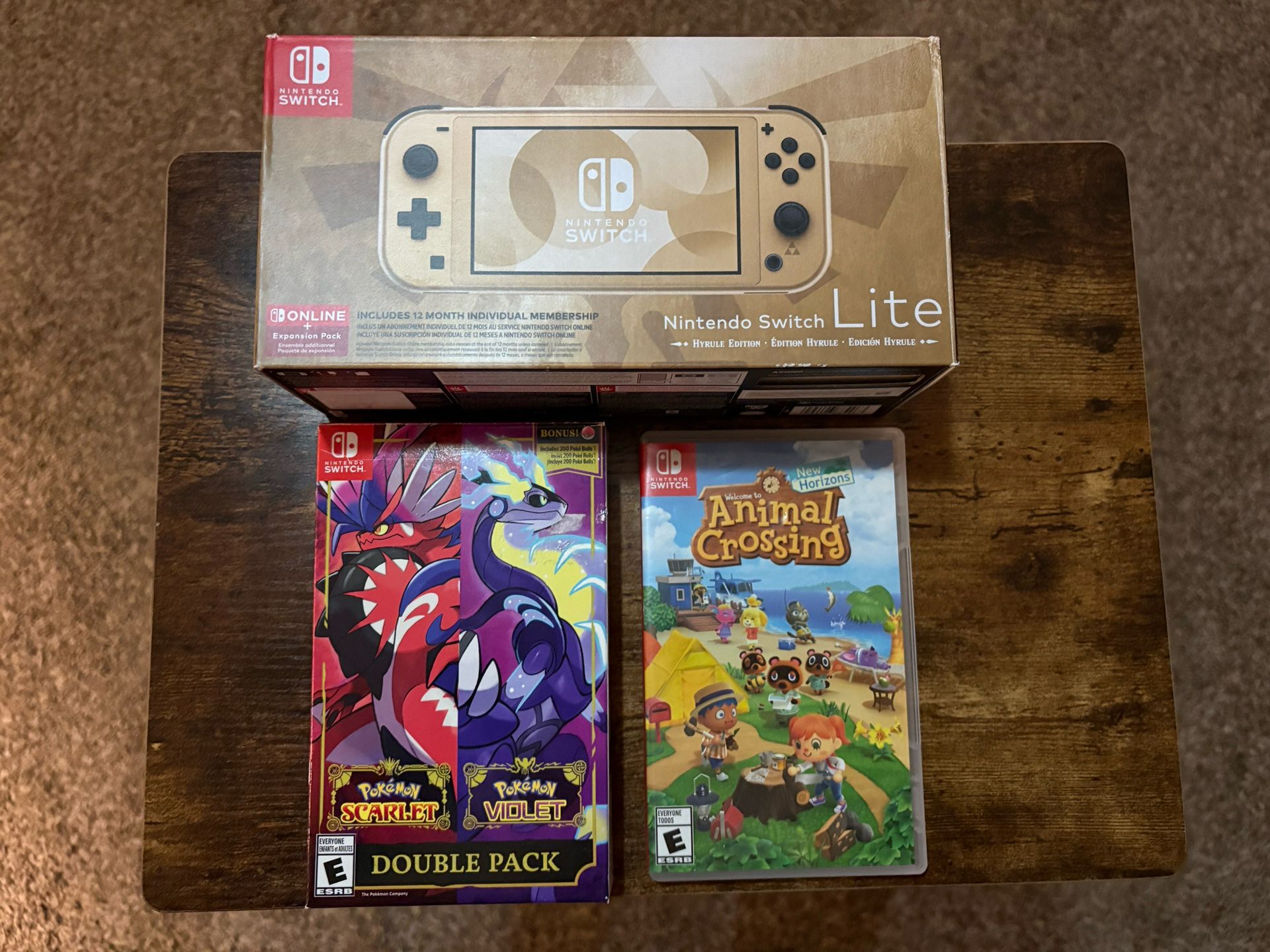 Nintendo Switch Lite - Hyrule Edition + Pokemon + Animal Crossing