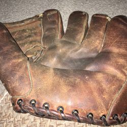 1950's Spalding Professional Model 1185 Baseball Glove Streamlined Form Pocket