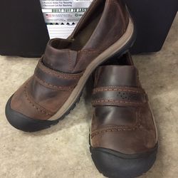 Keen Shoes, Size 10