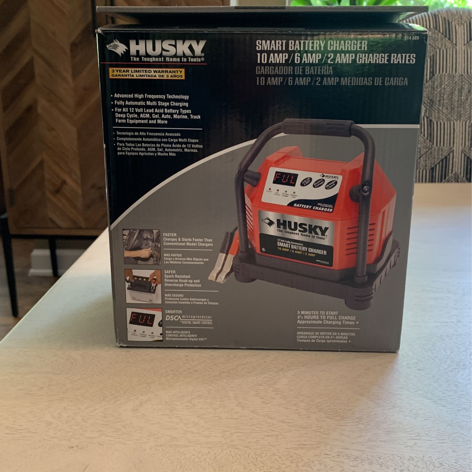 Husky Smart Battery Charger