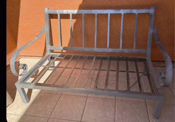 $400  ARIZONA IRON BENCH