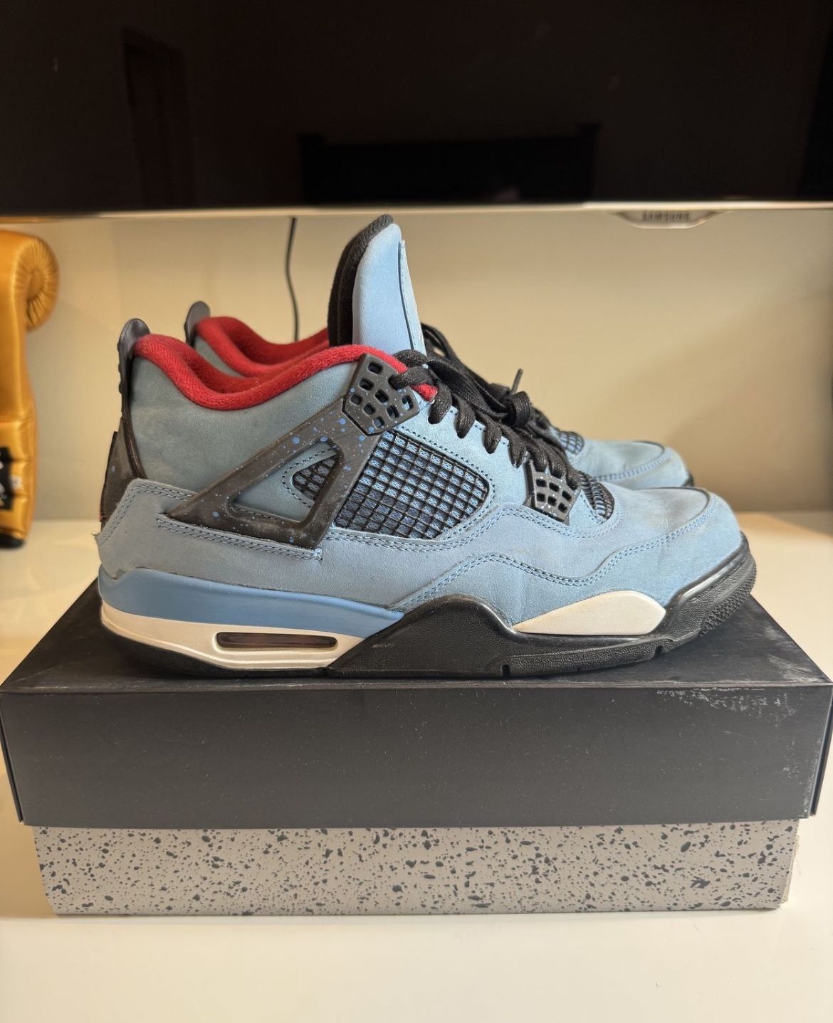 Jordan 4