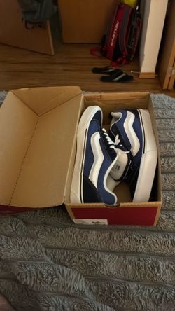 Brand new Vans KNU School shoes