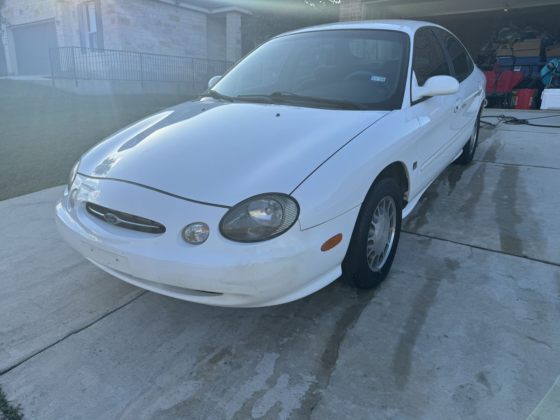 1998 Ford Taurus