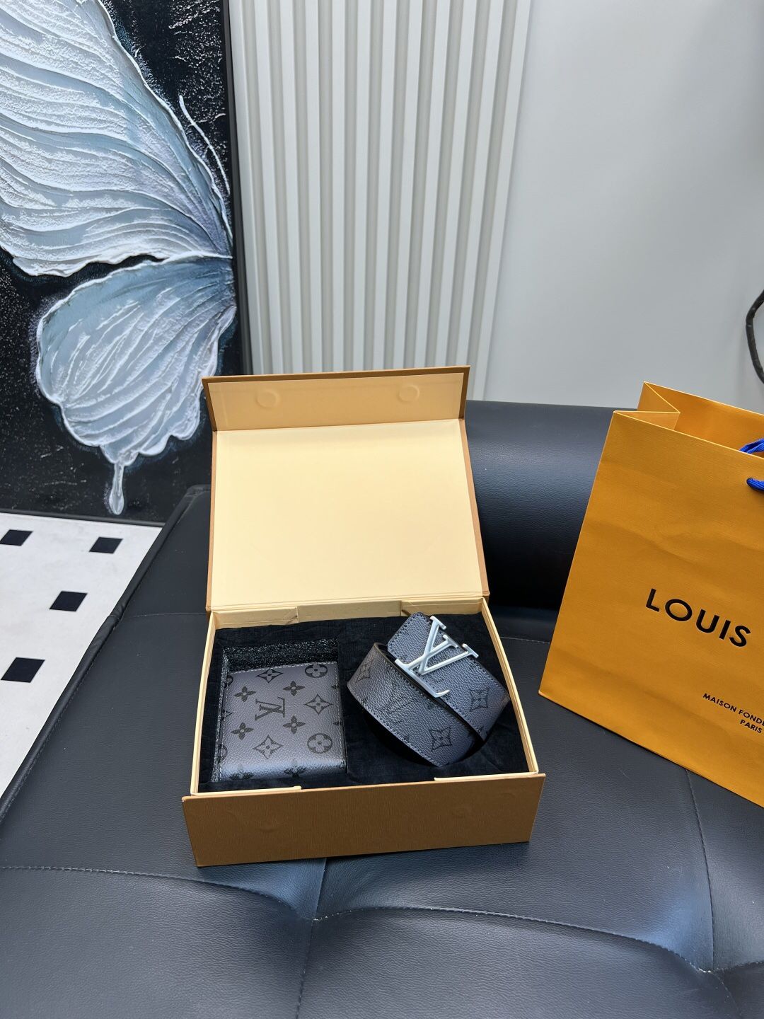 LV Men’s Wallet And Belt Sat 