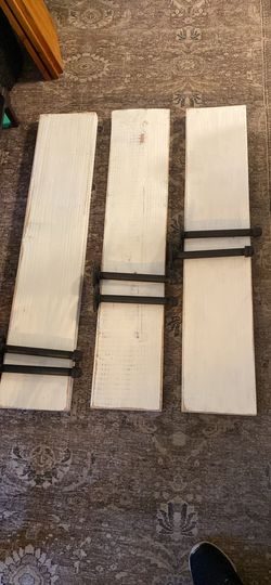 Wall pipe shelf