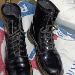 Dr. Martens Black Patent Leather Lace Up  Doc Combat Boots Women's Size 6