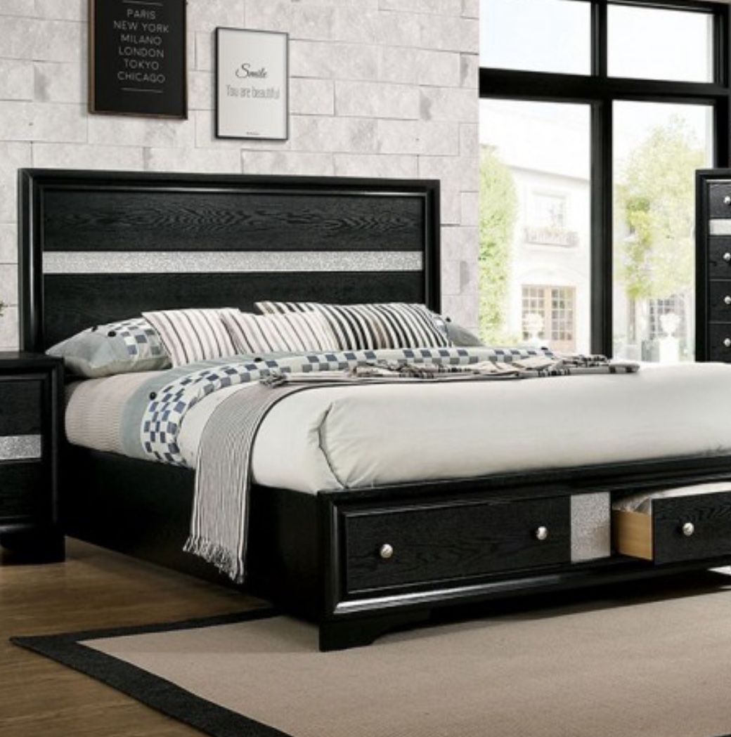 4pc Black Queen Bed Set - Bed Dresser Mirror Nightstand