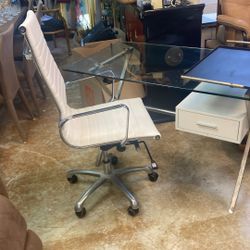 Desk And Chair 