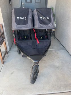 BOB Double Stroller **infant car seat and snack tray attachable**