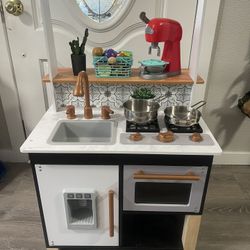 Kids Kitchen