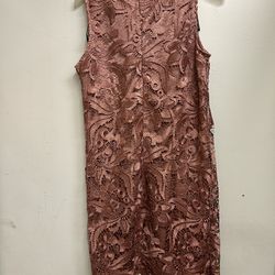 Nina Leonard Sleeveless Zipper Back Floral Lace Dress