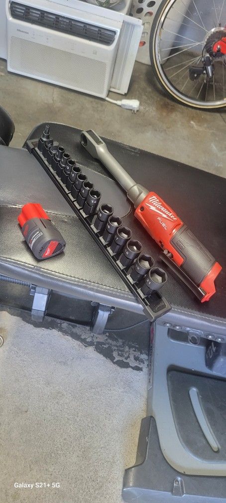 Milwaukee Wrench