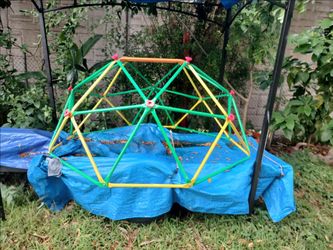 Kids climb toy
