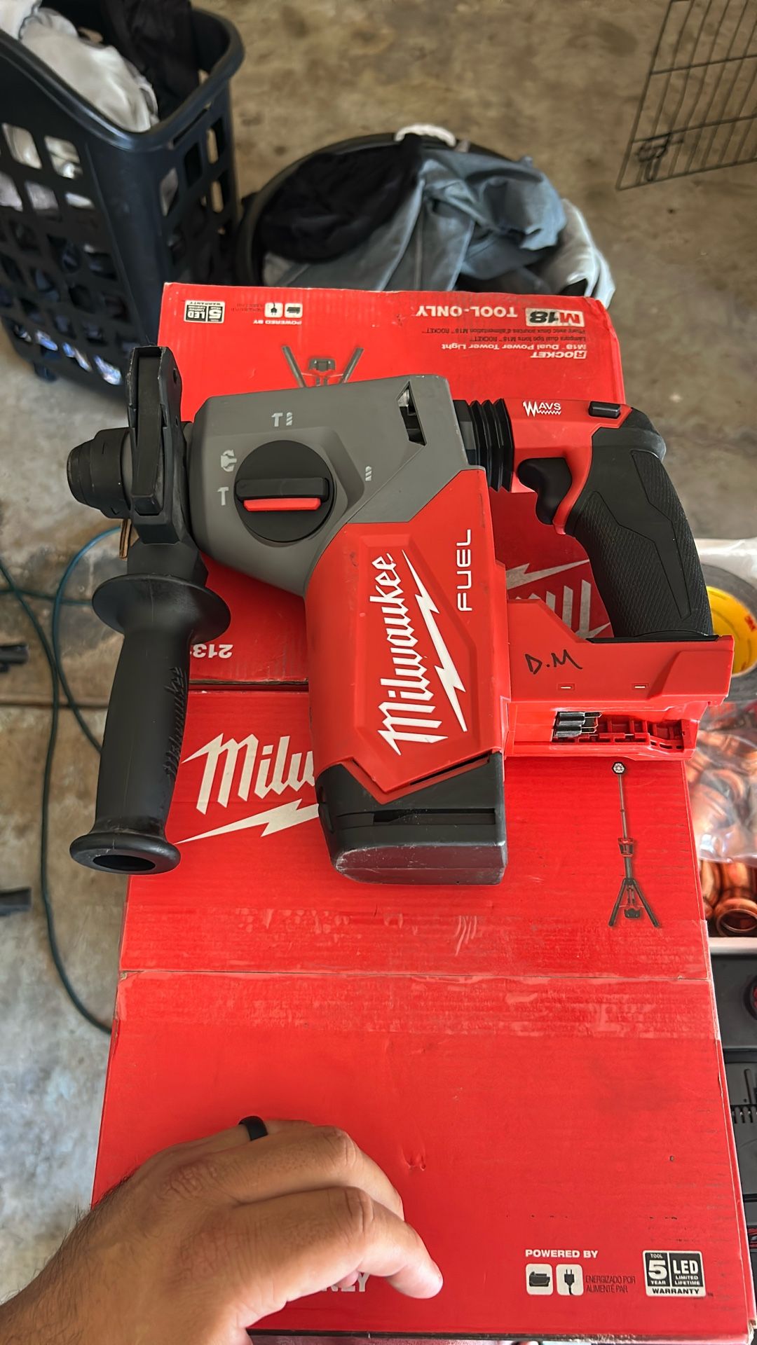 milwaukee m18 hammer drill