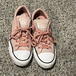 Size 8 Mauve Ladies Converse