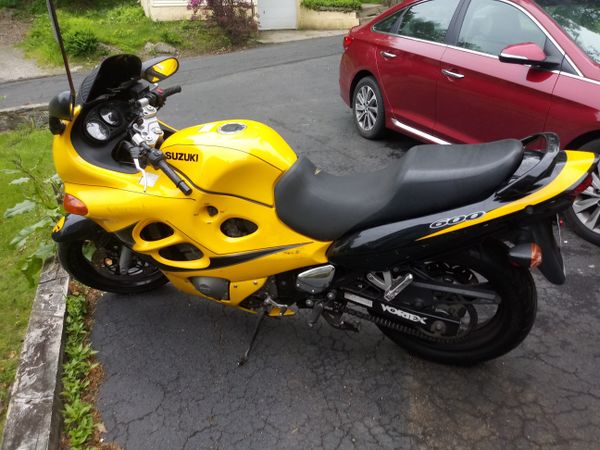 Suzuki catana 600