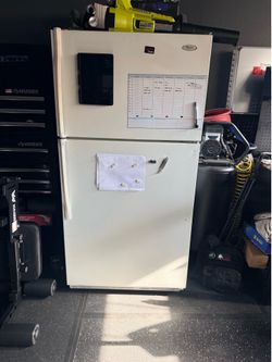 Whirlpool 2 door Fridge
