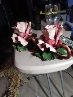 Capodimonte. Brassano Porcelain Ceramic Pink Rose Cancel Holders Set