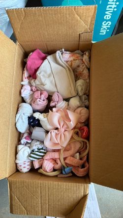 baby girl bows and other accessories