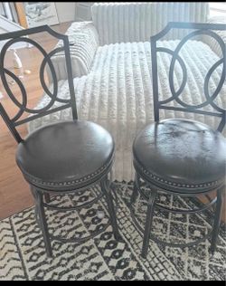 Set of 2 Metal Bar Stools with Upholstered Seats