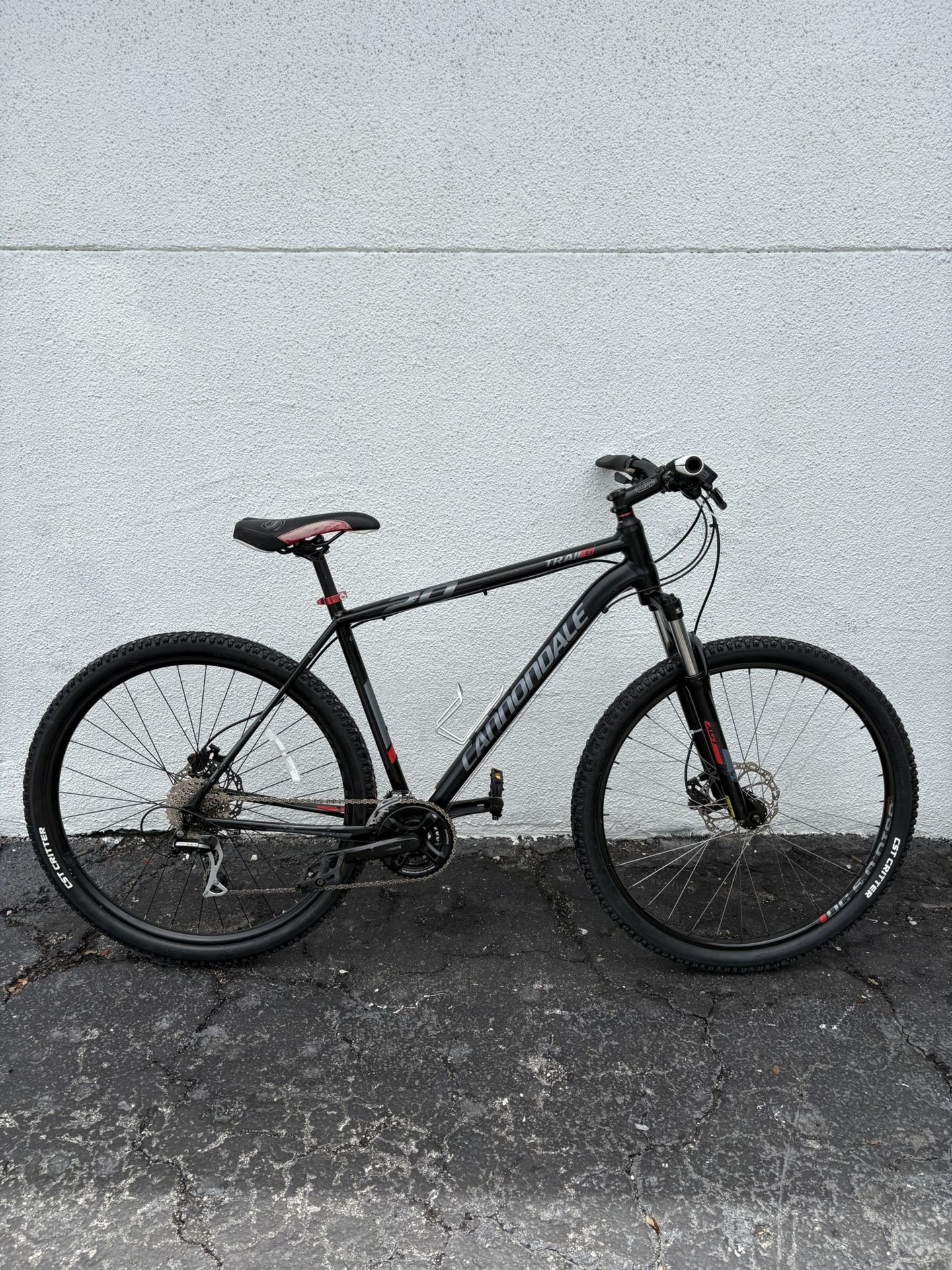 Cannondale Mountain Bike XL Trail 6