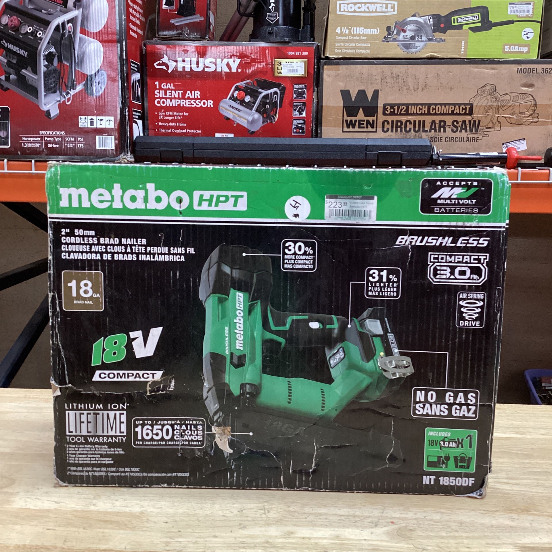 Metabo HPT 18V MultiVolt Cordless Brad Nailer | Includes 1-18V, 3.0 Ah Lithium Ion Battery | Accepts 18 GA 5/8-Inch to 2-Inch Brad Nails | Brushless M
