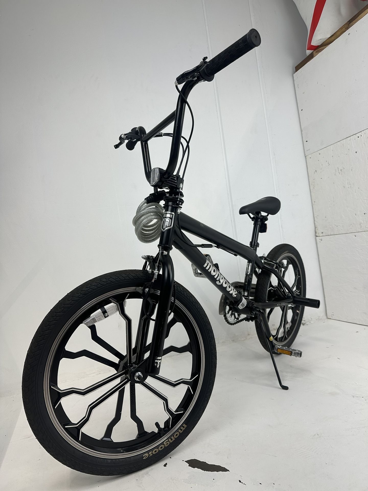 Mongoose Rebel 20 Inch Black Bike Mongoose Rebel Kids BMX Bike, 20