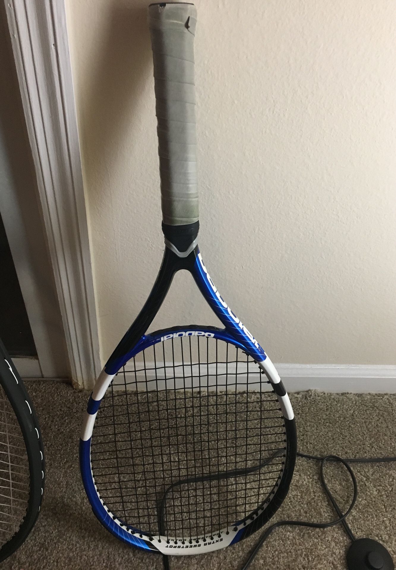 Tennis rackets- Babolot and TIS6
