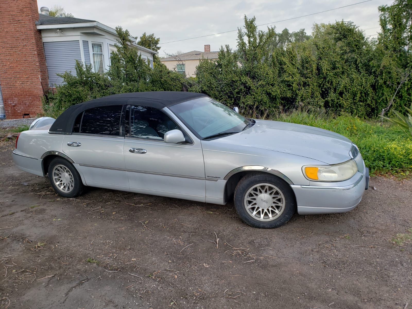 2001 Lincoln Continental