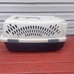 Pet Taxi Petmate 20”L x12 “ Hx12”w